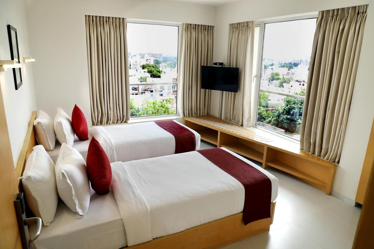 Quality Inn Patria Suites, Rajkot Exteriör bild
