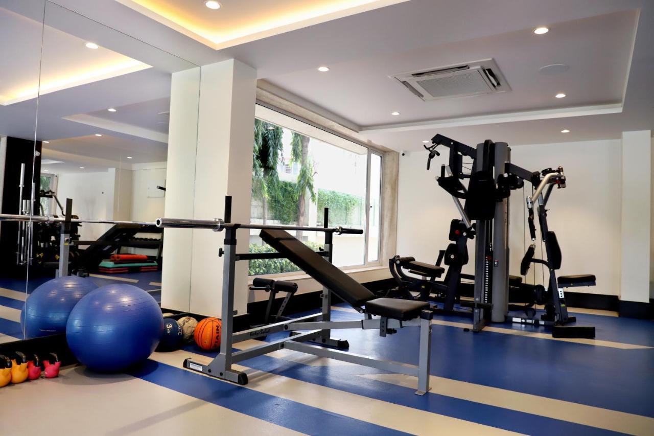 Quality Inn Patria Suites, Rajkot Exteriör bild