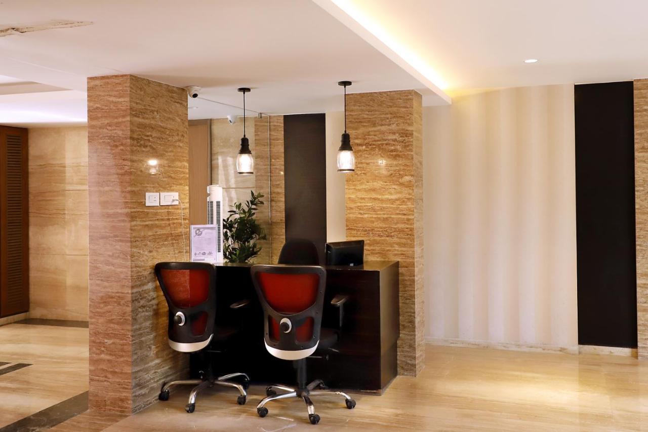 Quality Inn Patria Suites, Rajkot Exteriör bild