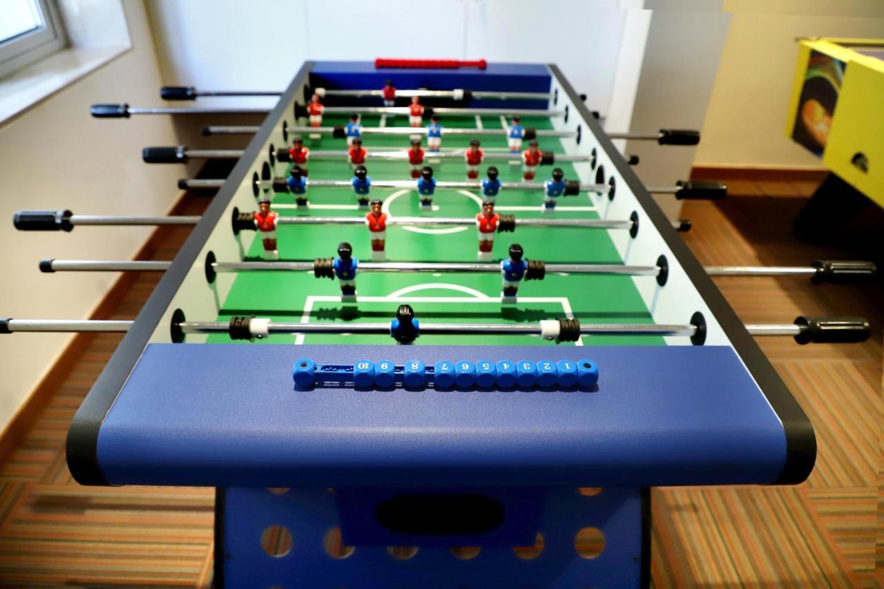 Quality Inn Patria Suites, Rajkot Exteriör bild